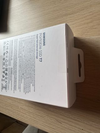 Samsung SSD T7 Portátil 2TB (a estrenar)