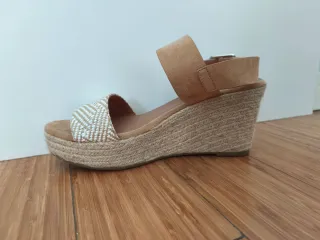 Alpargatas MaryPaz Camel y Blanco T.37