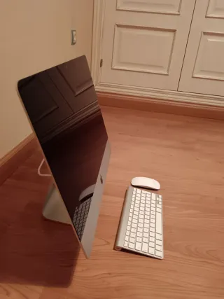 Ordenador iMac Apple Plata y Blanco