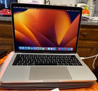 Macbook Pro 13 com ecra novo
