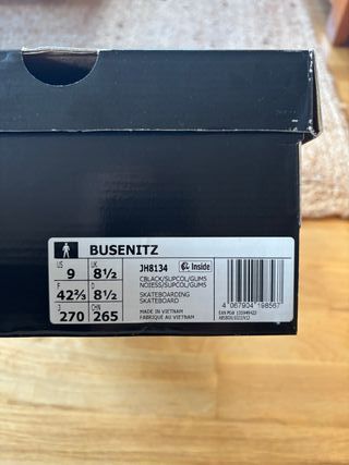 Zapatillas Adidas Busenitz Negras y Rojas