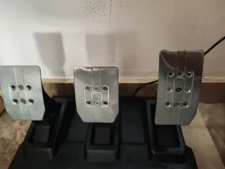 Volante Thrustmaster T248 PS4/PS5/PC