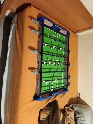 Futbolín de mesa básico