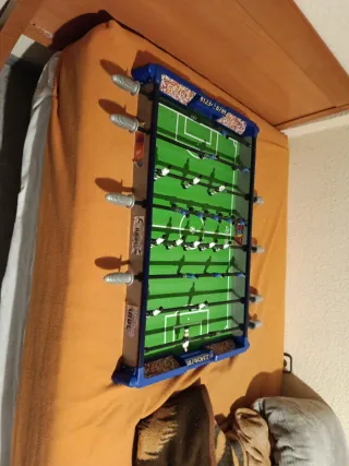 Futbolín de mesa básico