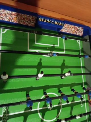 Futbolín de mesa básico