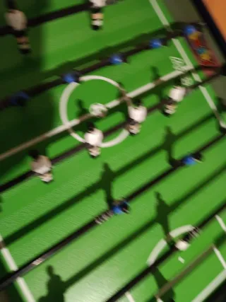 Futbolín de mesa básico