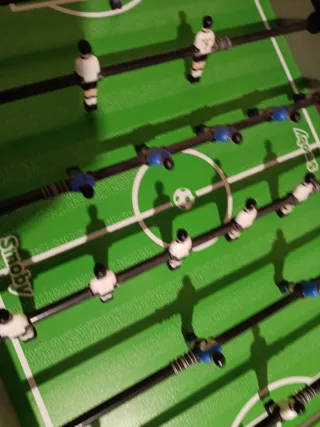 Futbolín de mesa básico