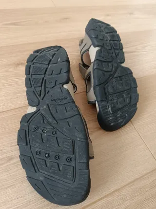 Sandalias senderismo Quechua Decathlon beige/gris