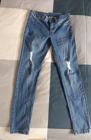 Pantalones vaqueros pitillo Calzedonia