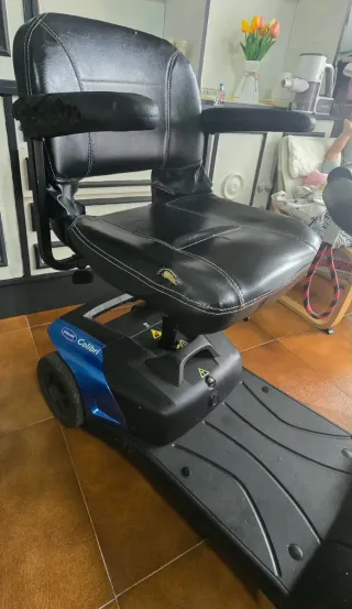 SCOOTERS SILLA DE RUEDAS ELÉCTRICA