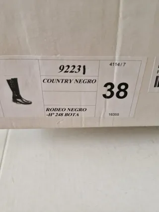 Botas altas de cuero negras