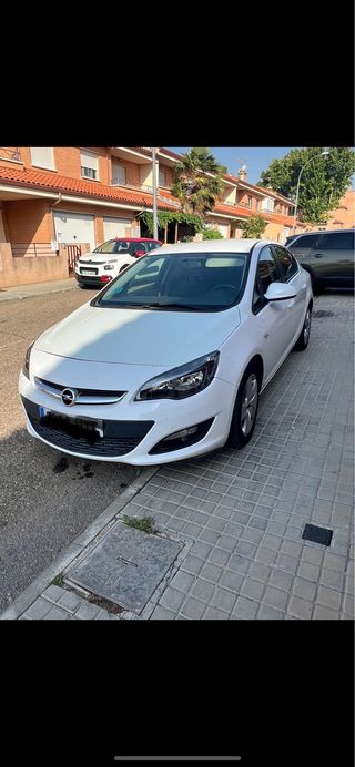 Opel Astra 2014