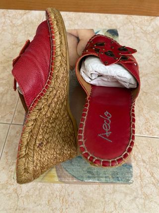 Sandalias Aedo Piel Rojas Talla 37
