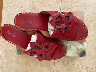 Sandalias Aedo Piel Rojas Talla 37