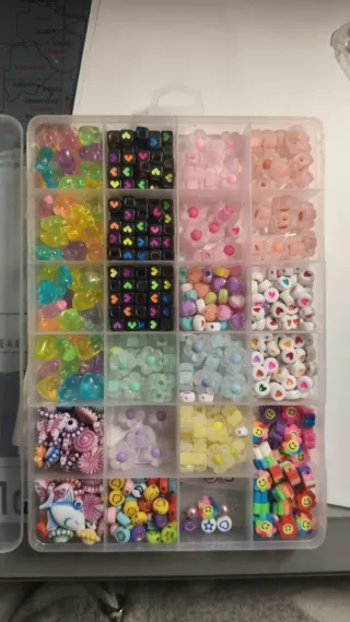 Abalorios per bracciali e collane