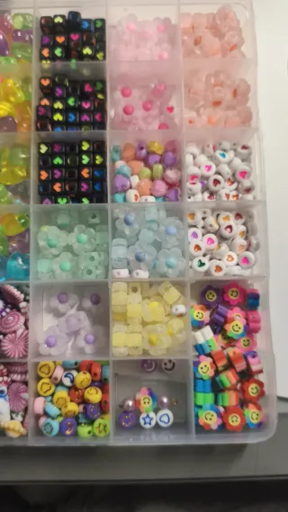 Abalorios per bracciali e collane