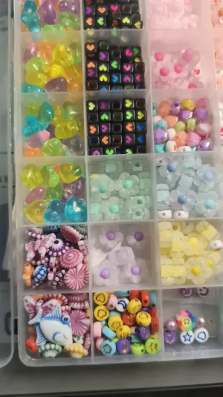 Abalorios per bracciali e collane