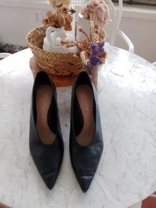 Zapatos de tacón negros