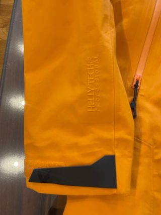 Chubasquero Helly Hansen BAJADO DE PRECIO!!