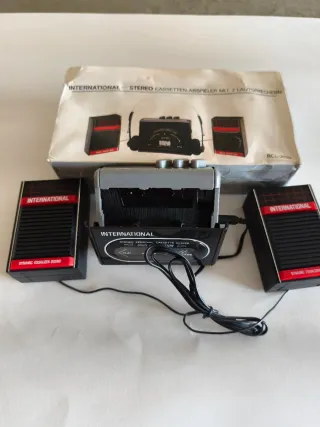Reproductor Casetes Internacional con Altavoces