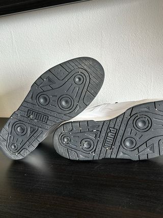 Zapatillas Puma Mujer Blancas y Negras