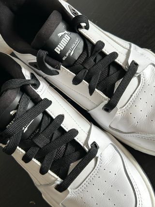 Zapatillas Puma Mujer Blancas y Negras