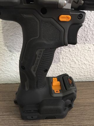 Taladro Original DeWalt DCD85M Edicion McLaren