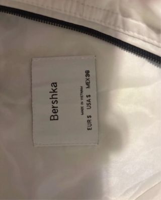 Cortavientos blanco Bershka