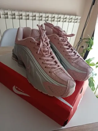Zapatillas Nike Shox R4 Rosa y Plata