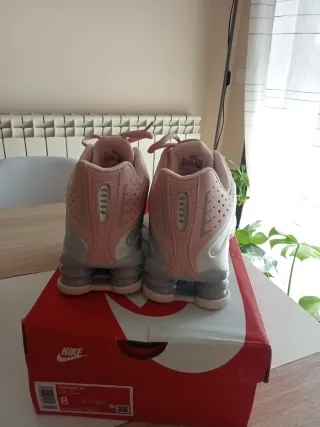 Zapatillas Nike Shox R4 Rosa y Plata