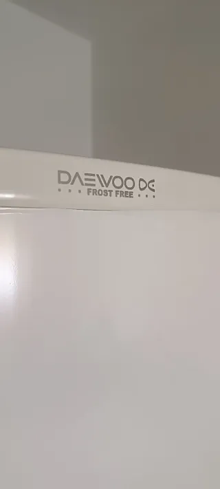 Nevera Daewoo blanca