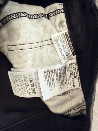 Pantalones Levi's 512 Slim Taper Negros.