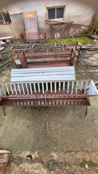 Comederos para ovejas y corderos