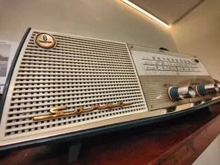 Radio Sanyo 8U-46 Colección