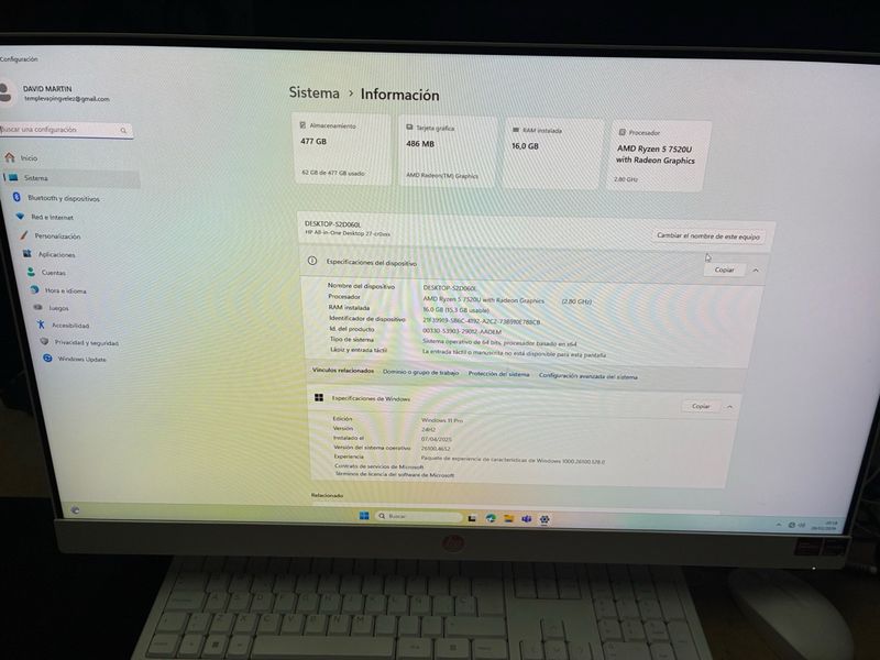 HP All-in-One 27 Ryzen 5 7520U 16GB RAM