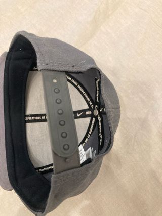 Gorra Nike Negra y Gris