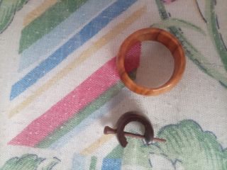 Anillo y pendiente madera