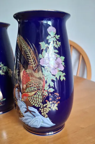 Juego de 2 jarrones de porcelana azul y oro