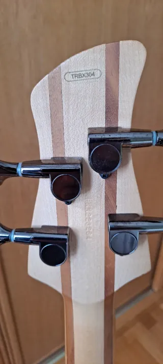 Bajo Yamaha TRBX304 Negro