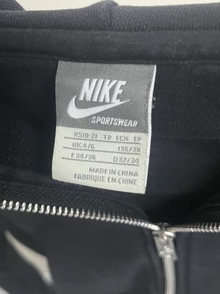 Sudadera Nike Negra Mujer, entallada