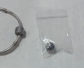 Pulsera Pandora Corazón y Charm Plata