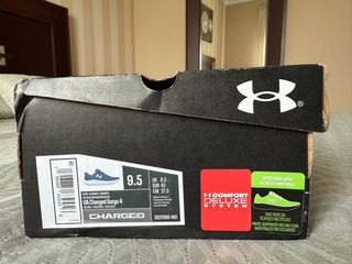 Botas Under Armour Azul y Blanco