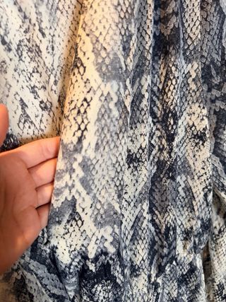 Vestido Zara estampado serpiente