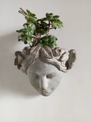 Escultura Cabeza Macetero Piedra
