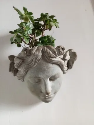 Escultura Cabeza Macetero Piedra