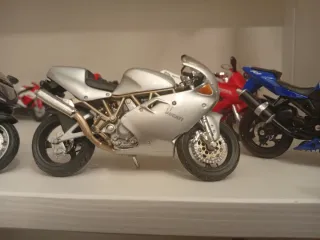 Colección de motos a escala