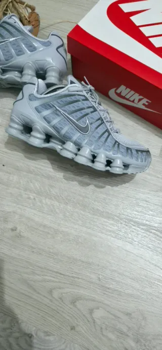 Nike Shox TL Gris Plata
