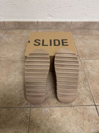 Chanclas Yeezy Slide Beige