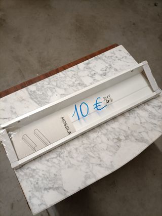 Estantería MOSSLA Ikea Blanca.  Nueva
