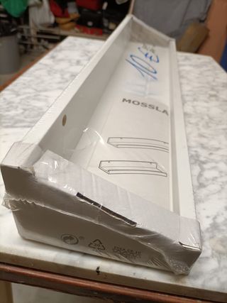 Estantería MOSSLA Ikea Blanca.  Nueva